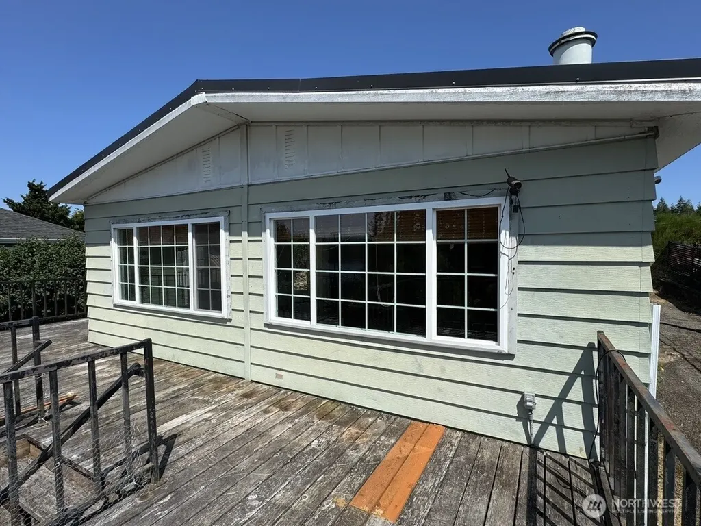 260 E Olympic Drive Grapeview WA 98546
