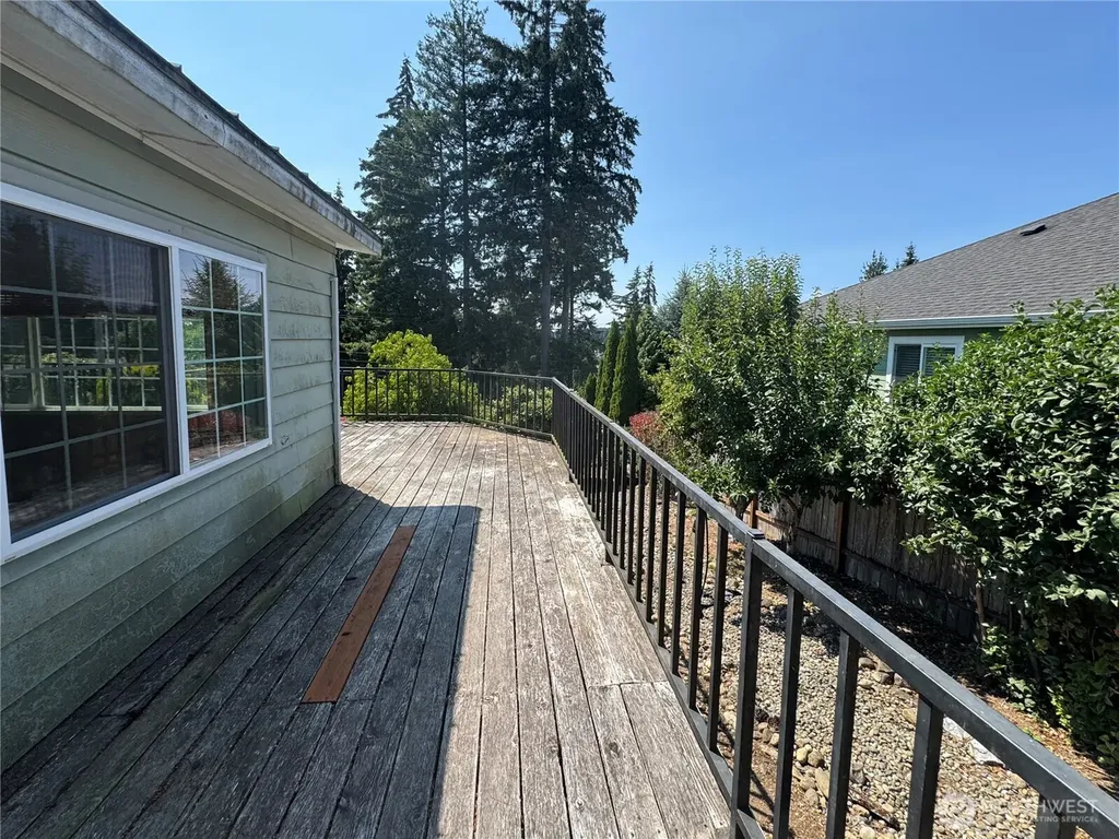 260 E Olympic Drive Grapeview WA 98546