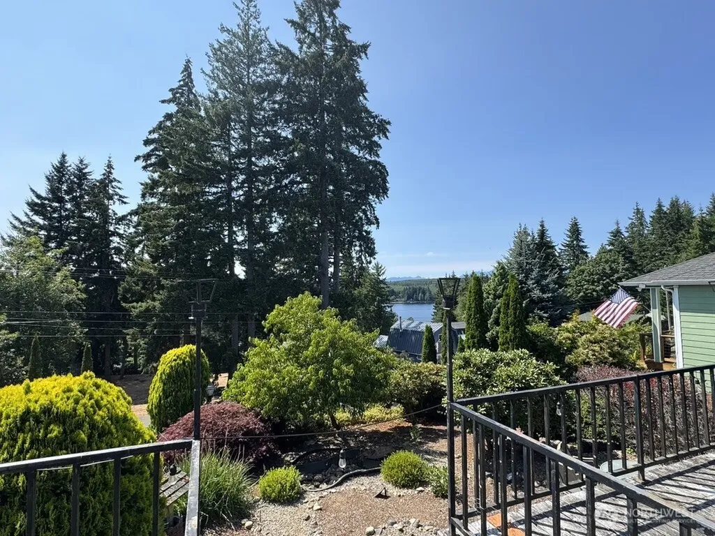260 E Olympic Drive Grapeview WA 98546