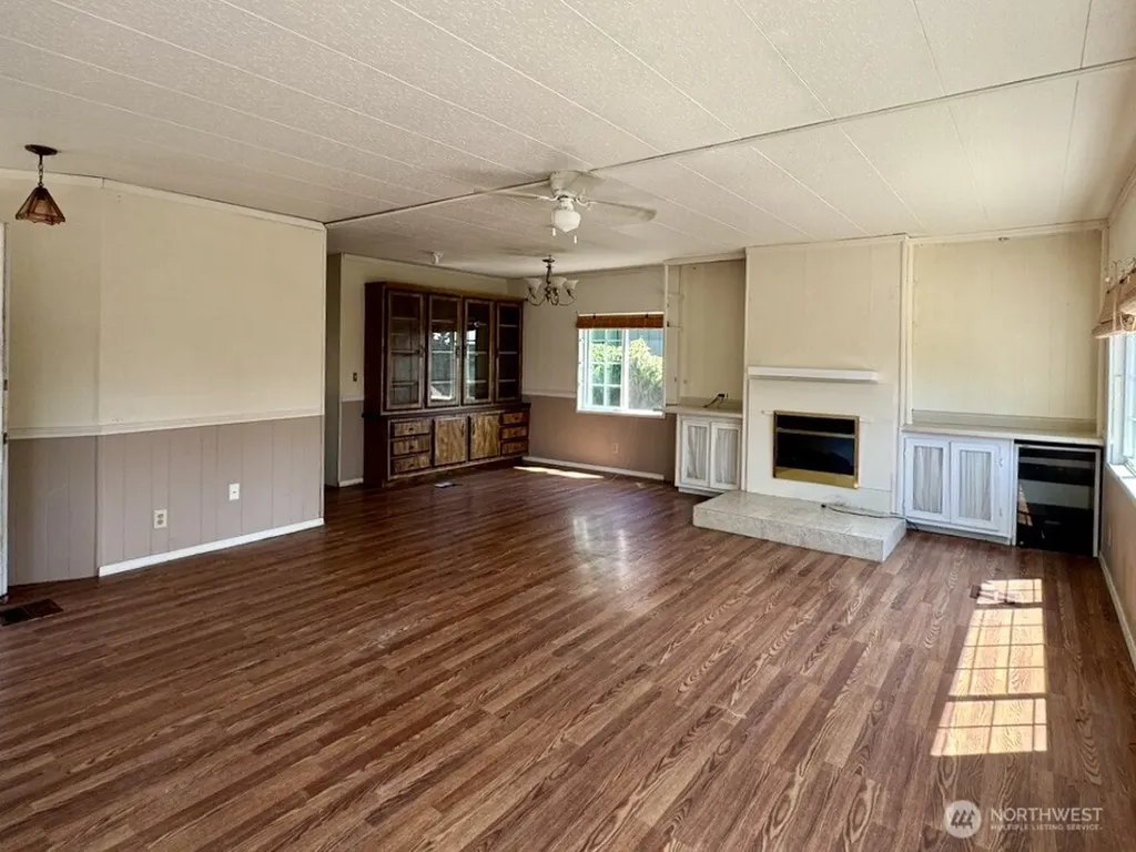 260 E Olympic Drive Grapeview WA 98546
