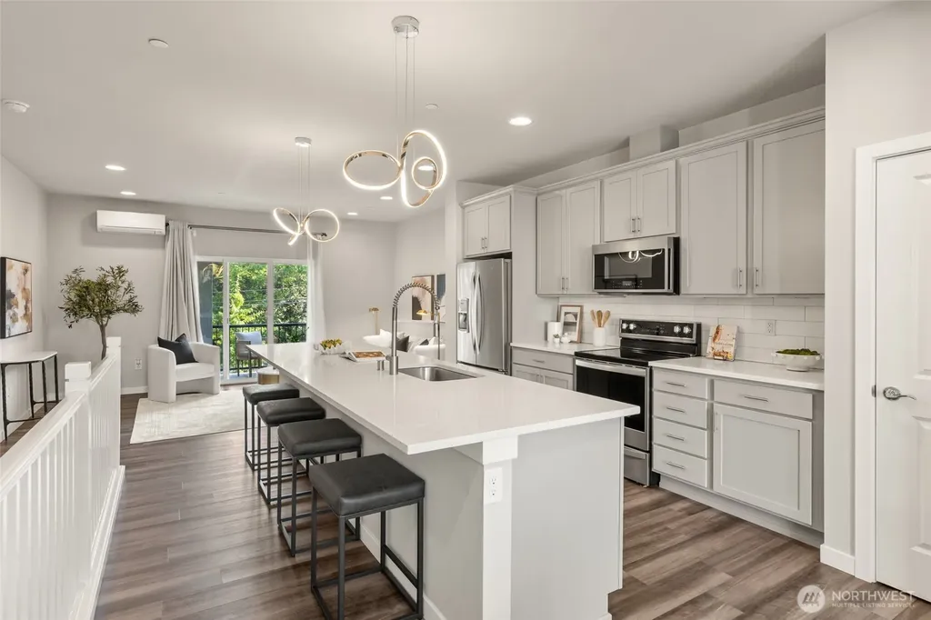 14715 Admiralty Way Lynnwood WA 98087