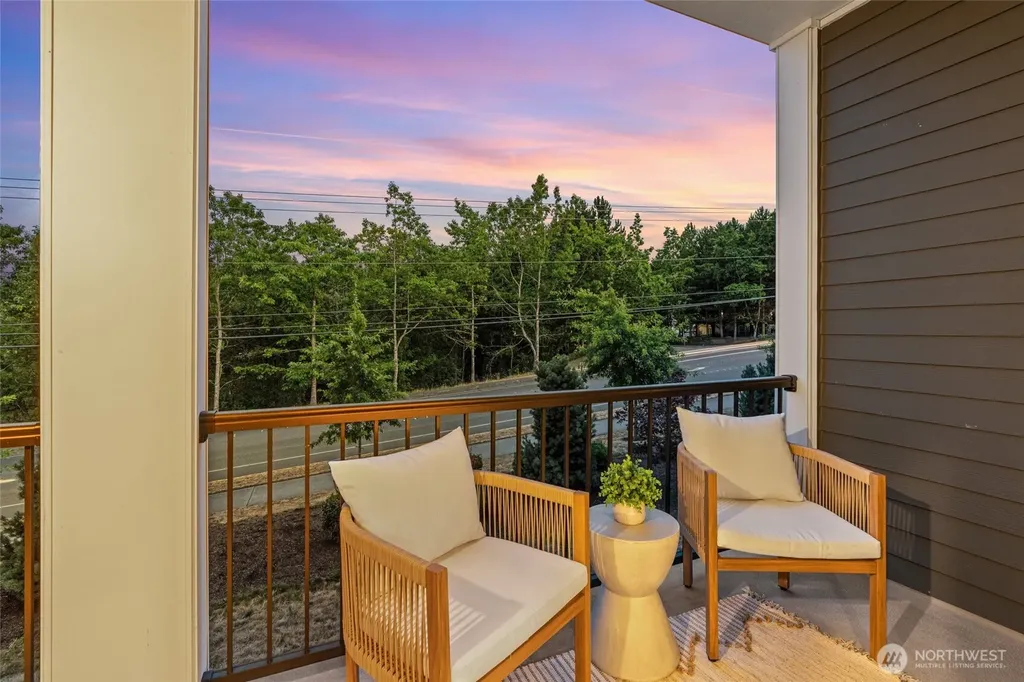 14715 Admiralty Way Lynnwood WA 98087