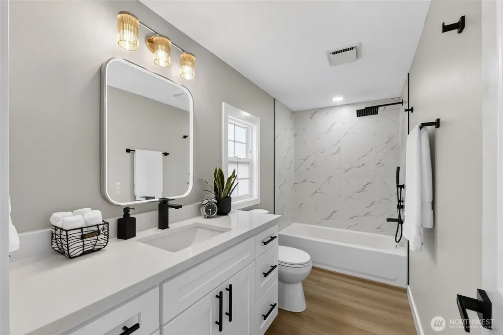 13401 215th Avenue E Bonney Lake WA 98391