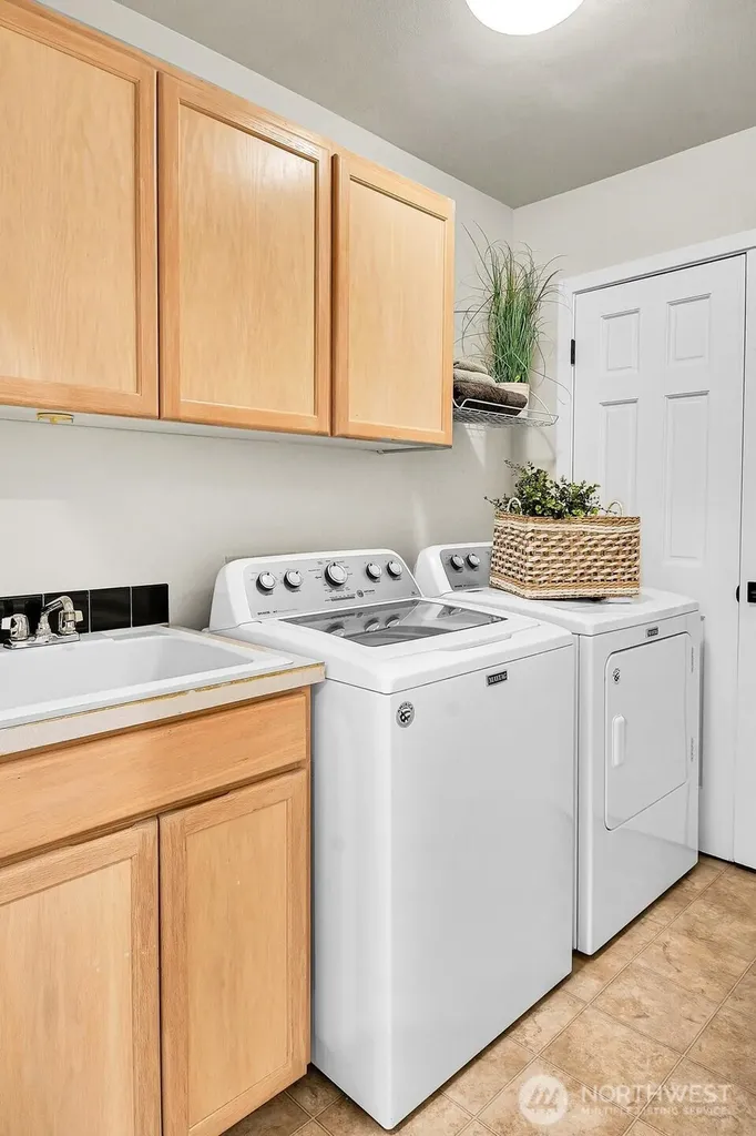 225 2nd Street S Kirkland WA 98033