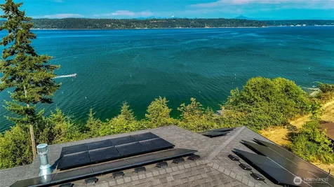2885 Newell Road Camano Island WA 98282