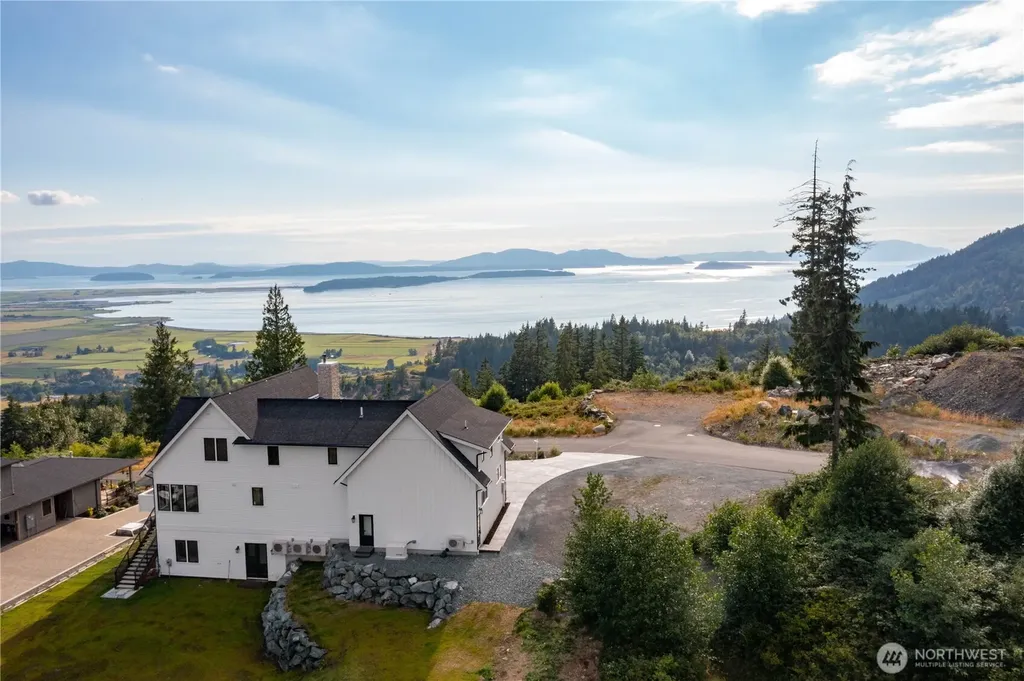 3251 Blanchard Knob Trail Burlington WA 98233