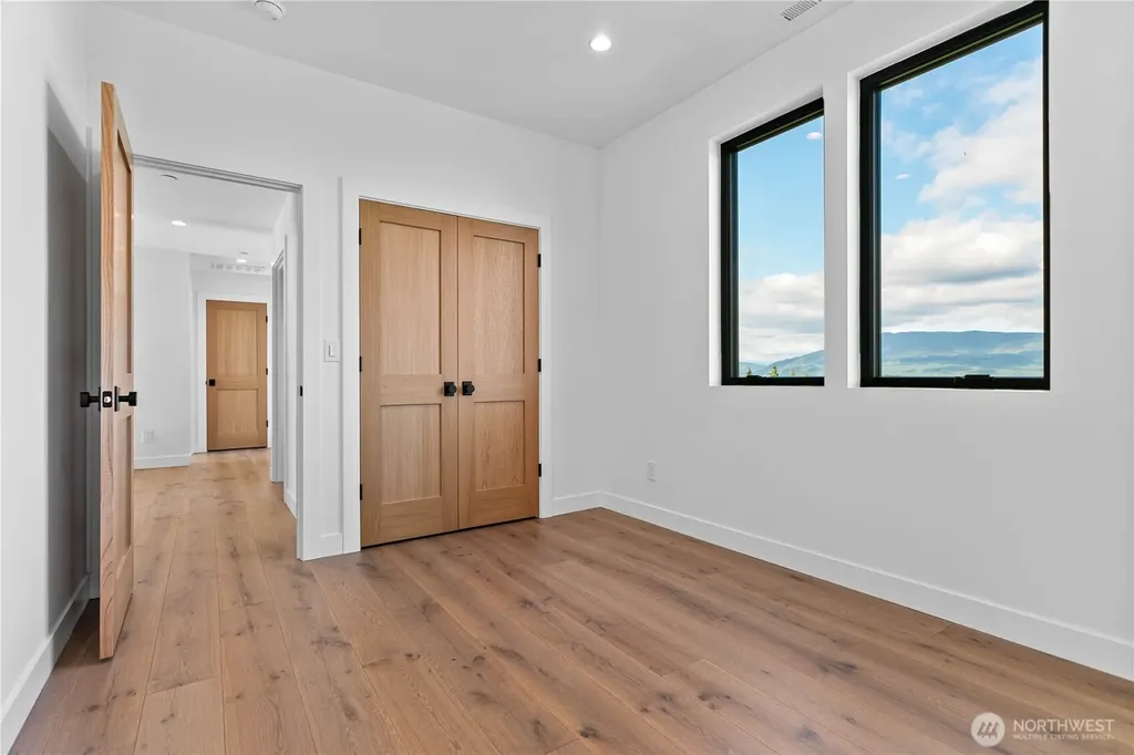 3251 Blanchard Knob Trail Burlington WA 98233