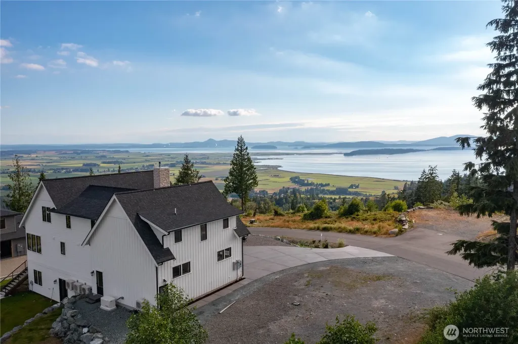3251 Blanchard Knob Trail Burlington WA 98233
