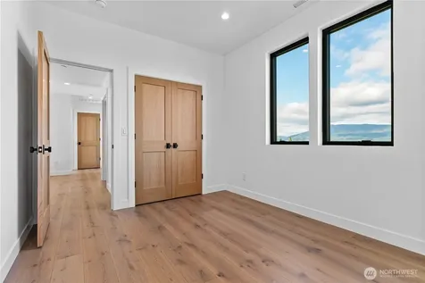 3251 Blanchard Knob Trail Burlington WA 98233