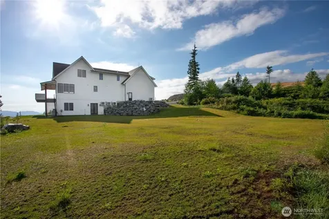 3251 Blanchard Knob Trail Burlington WA 98233