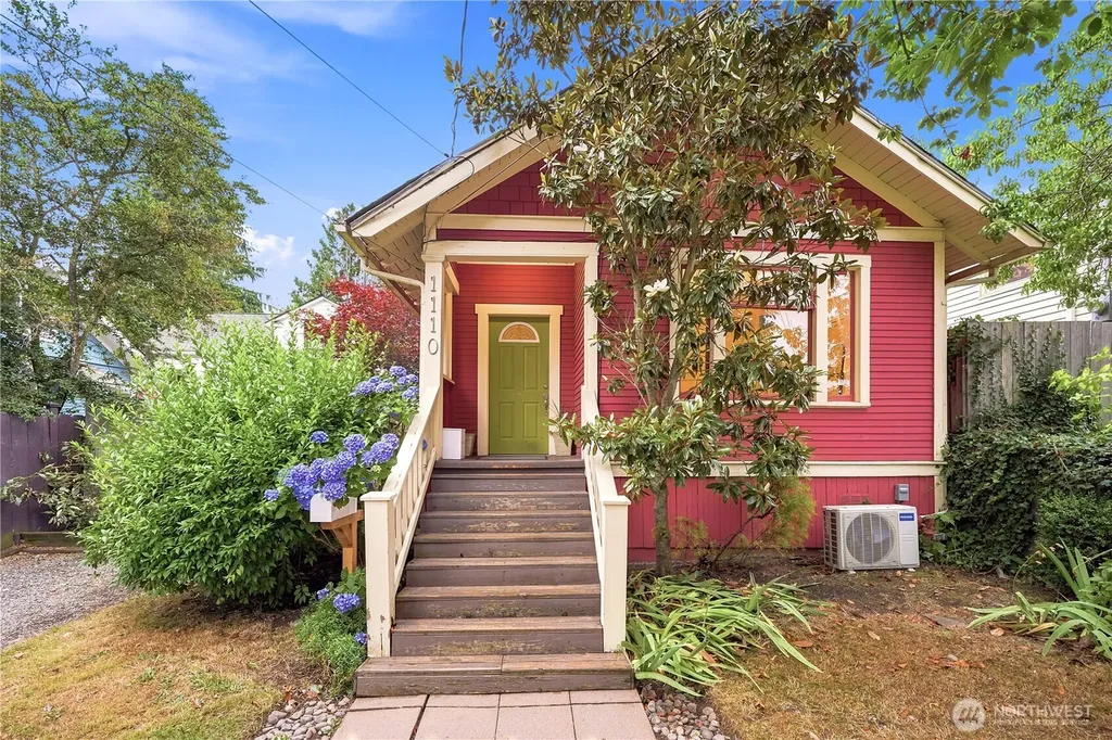 1110 NW 70th Street Seattle WA 98117