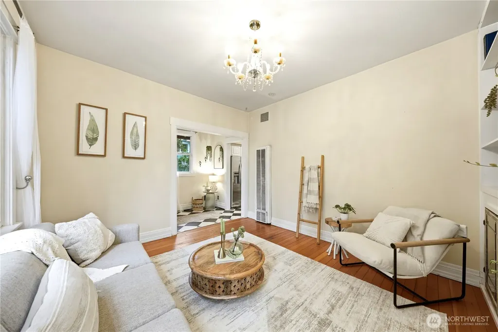 1110 NW 70th Street Seattle WA 98117