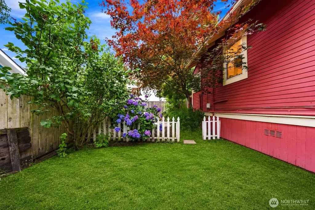 1110 NW 70th Street Seattle WA 98117