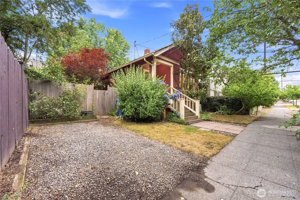 1110 NW 70th Street Seattle WA 98117
