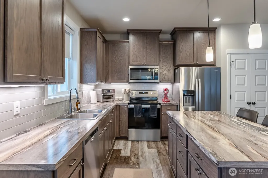 412 NE L Street Quincy WA 98848