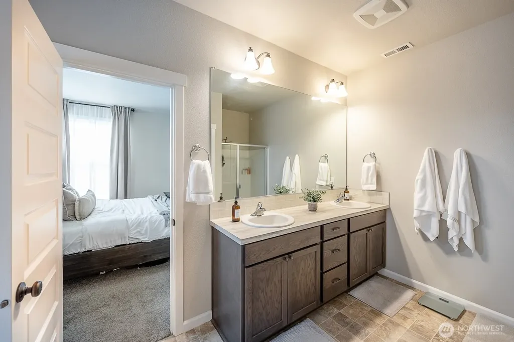 412 NE L Street Quincy WA 98848