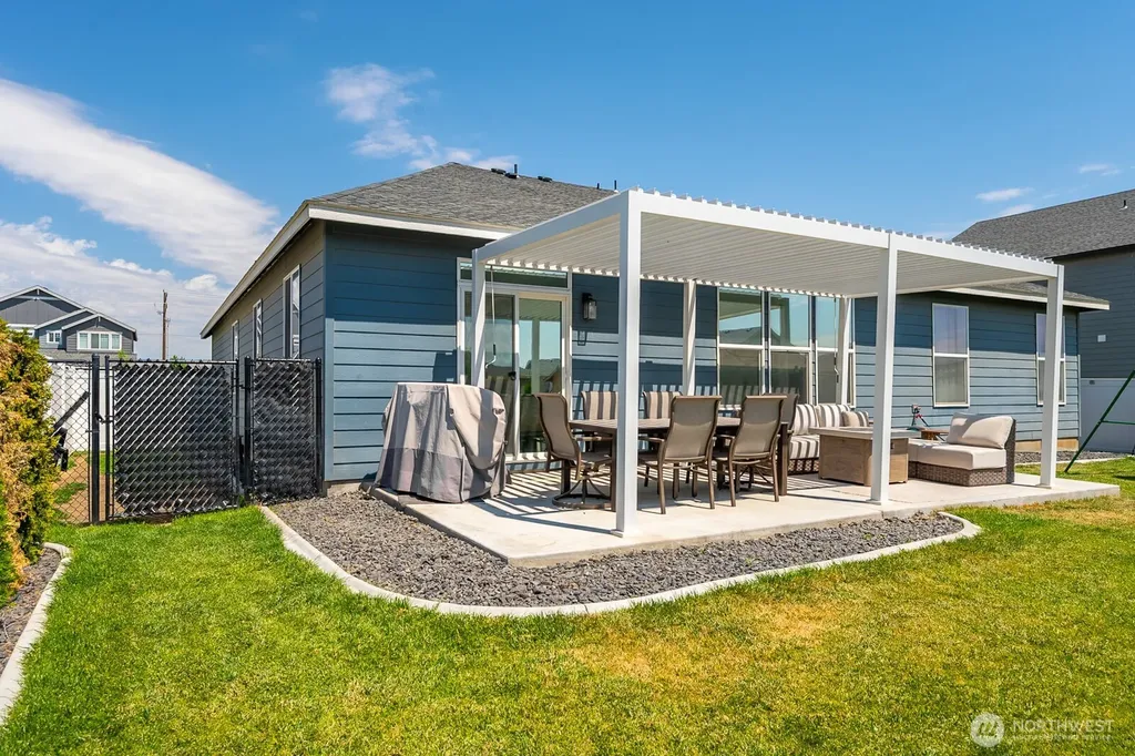 412 NE L Street Quincy WA 98848
