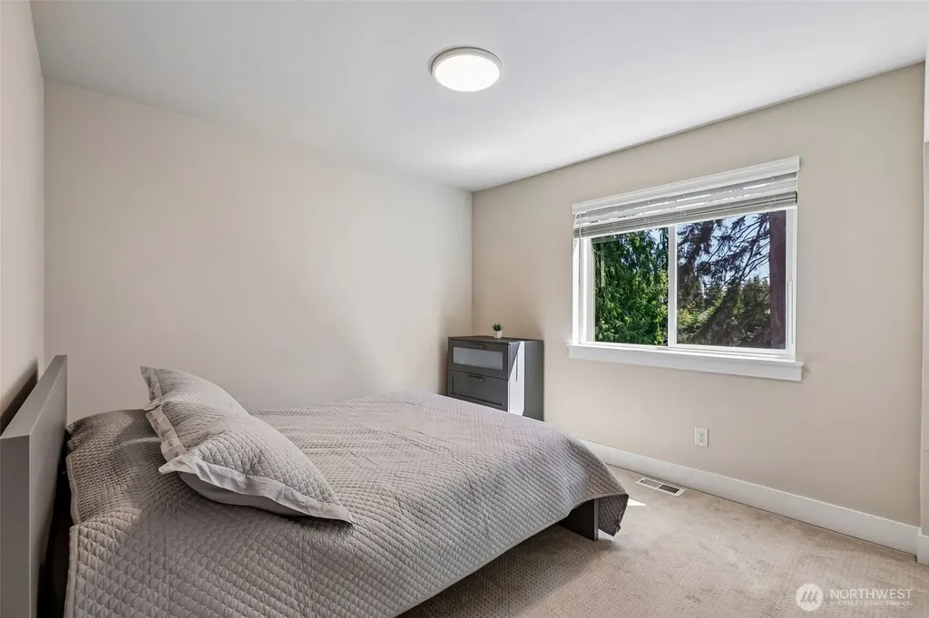 19729 Meridian Place W Bothell WA 98012