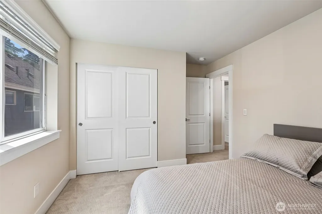 19729 Meridian Place W Bothell WA 98012
