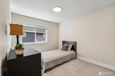 19729 Meridian Place W Bothell WA 98012