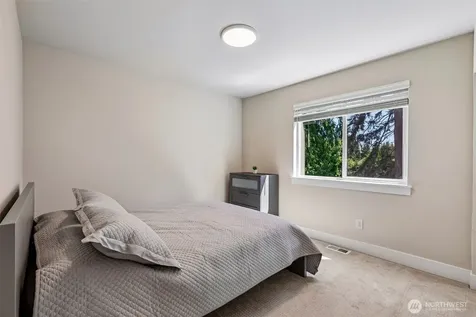 19729 Meridian Place W Bothell WA 98012