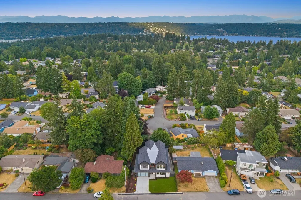 1626 172nd Avenue NE Bellevue WA 98008