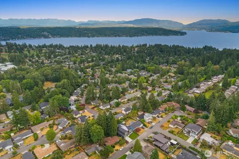 1626 172nd Avenue NE Bellevue WA 98008