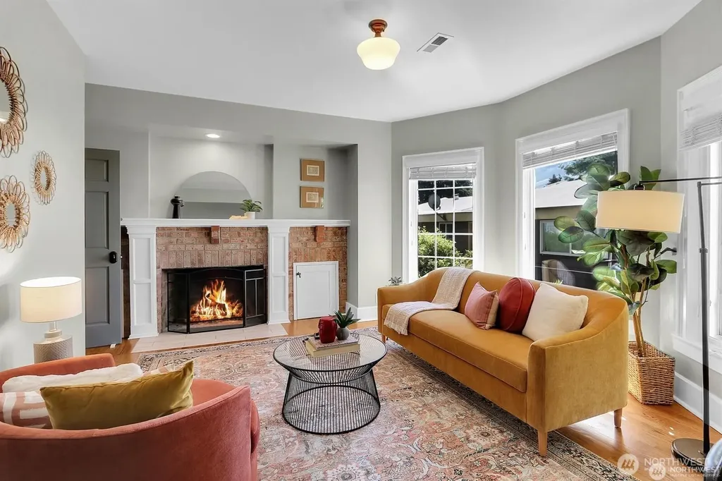 9510 9th Avenue NW Seattle WA 98117