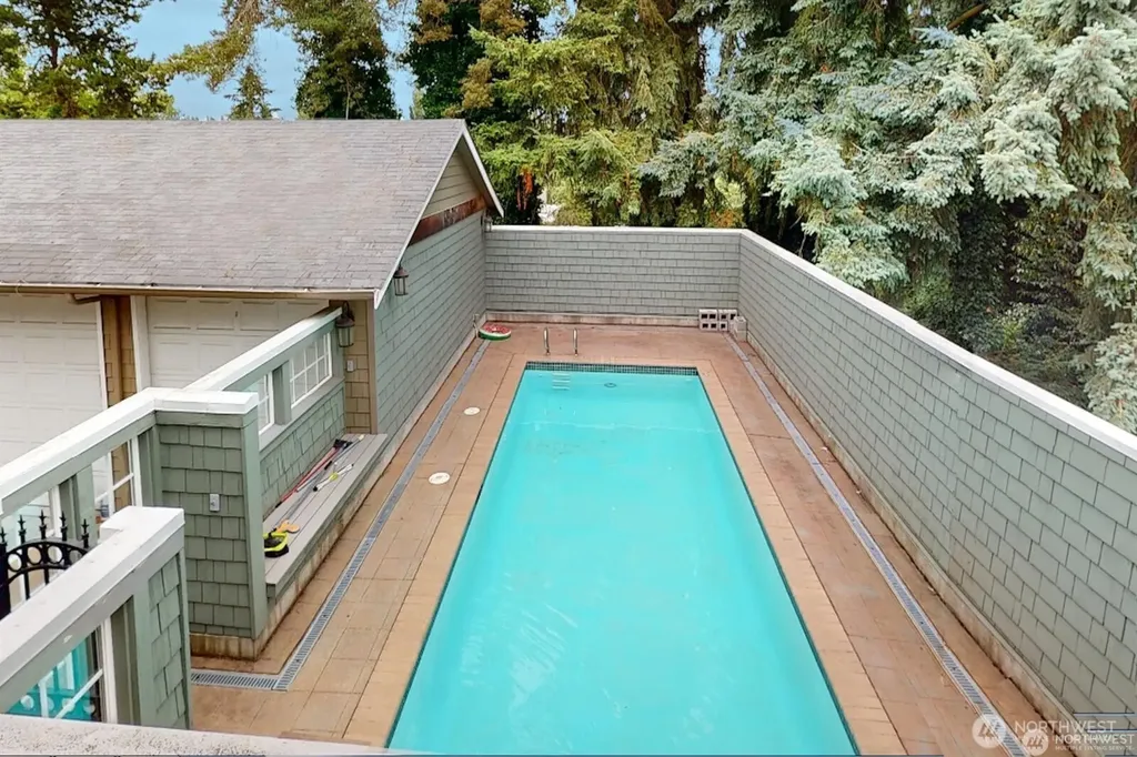 9510 9th Avenue NW Seattle WA 98117