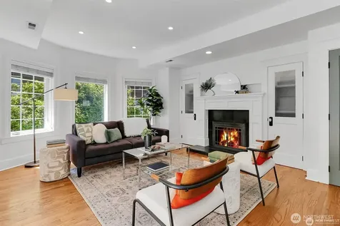 9510 9th Avenue NW Seattle WA 98117