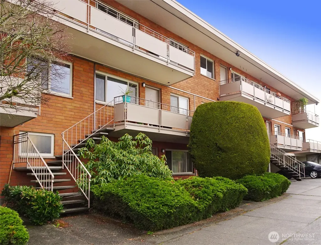 3203 NW 64th Street Seattle WA 98107