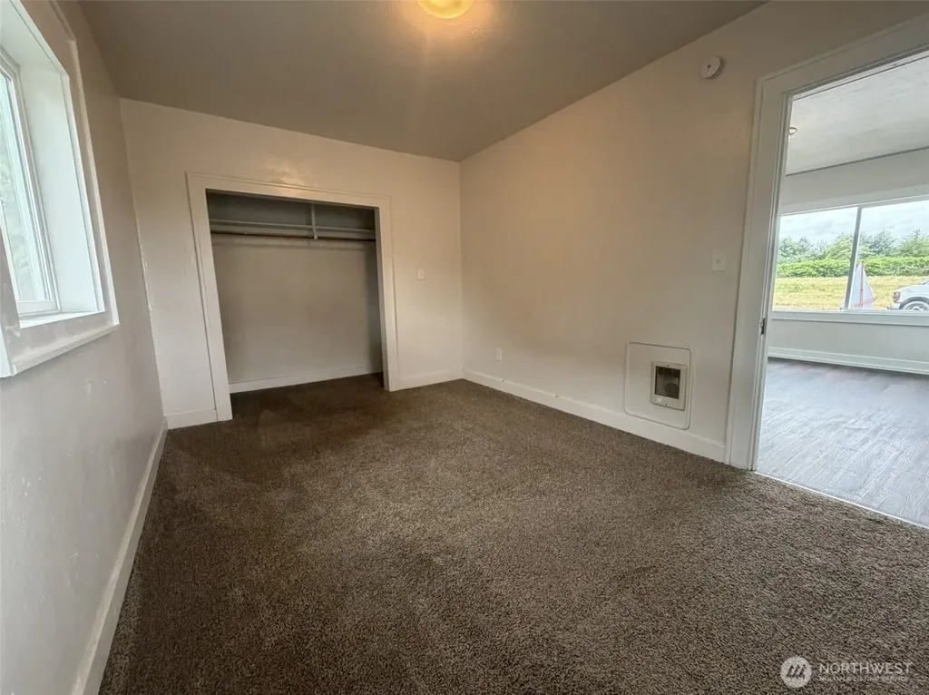 619 27th Street Hoquiam WA 98550
