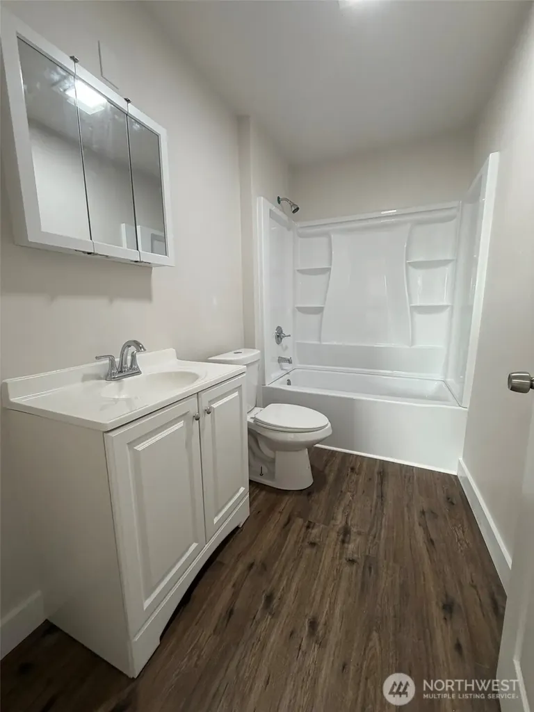 619 27th Street Hoquiam WA 98550