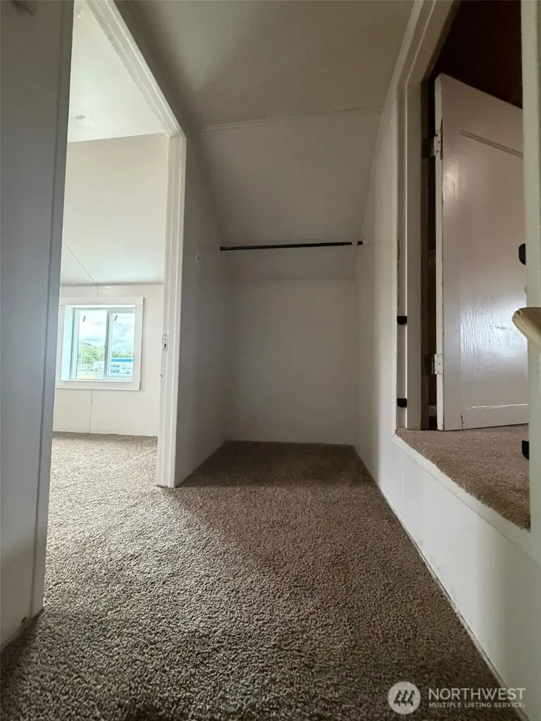 619 27th Street Hoquiam WA 98550