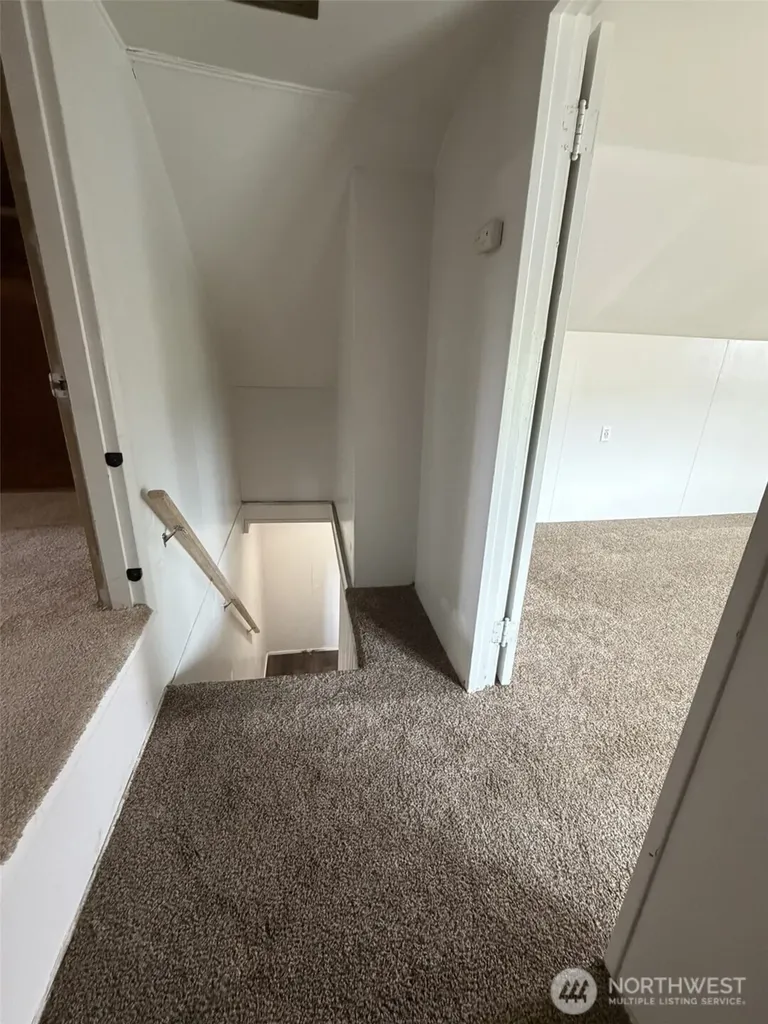 619 27th Street Hoquiam WA 98550