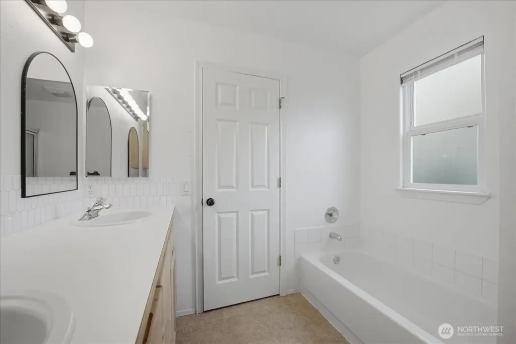 916 Summer Meadows Court Sedro Woolley WA 98284