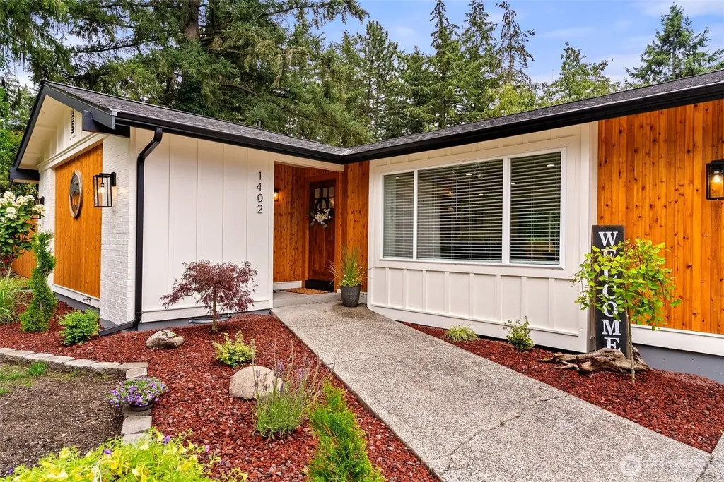 1402 159th Street Ct E Tacoma WA 98445