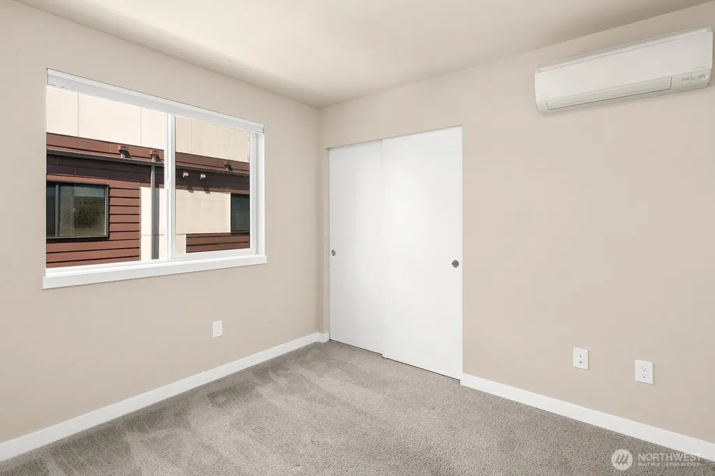 23912 55th Avenue W Mountlake Terrace WA 98043