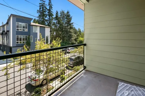 23912 55th Avenue W Mountlake Terrace WA 98043