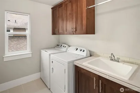 6509 SE 6th Street Renton WA 98059
