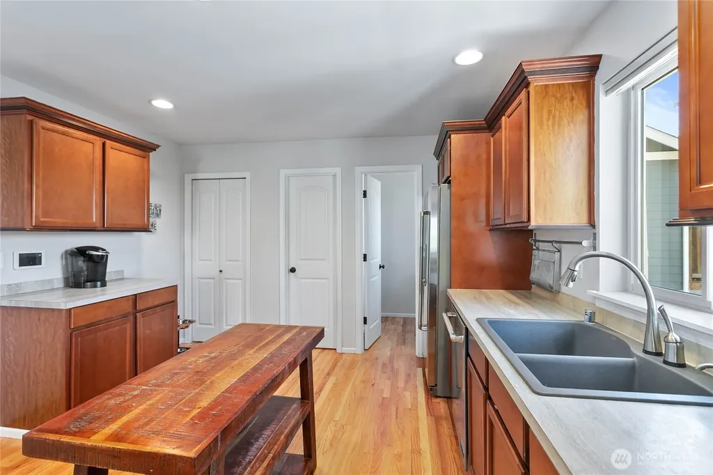 2316 36th Bellingham WA 98229