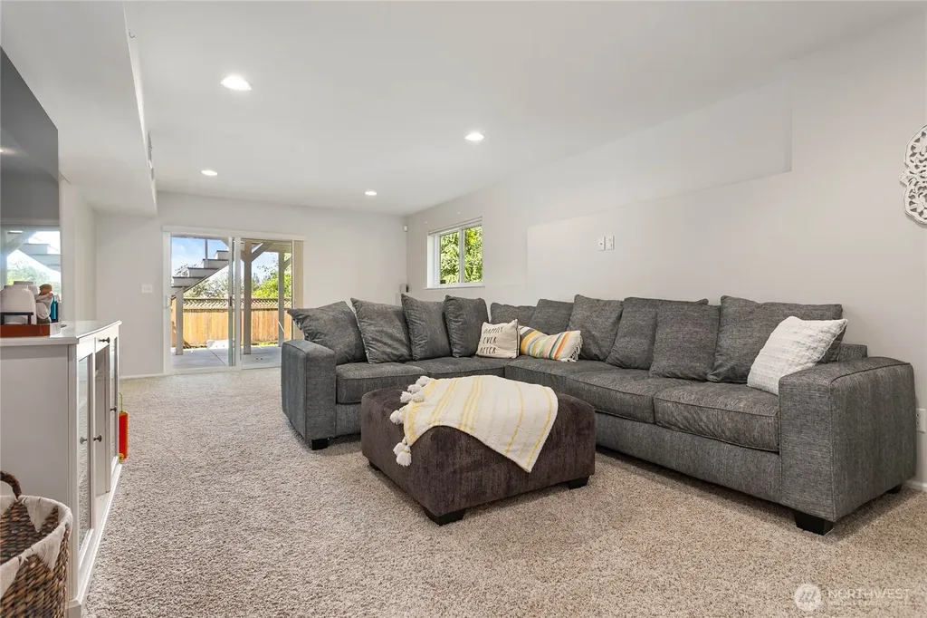 2316 36th Bellingham WA 98229