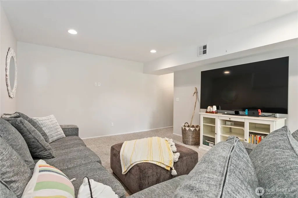 2316 36th Bellingham WA 98229