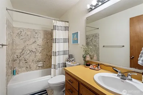 6013 4th Avenue NW Seattle WA 98107