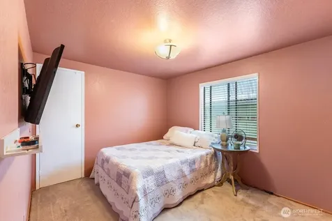 1111 Archwood Drive SW Olympia WA 98502