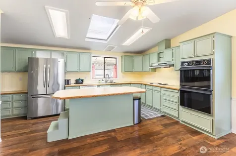 1111 Archwood Drive SW Olympia WA 98502