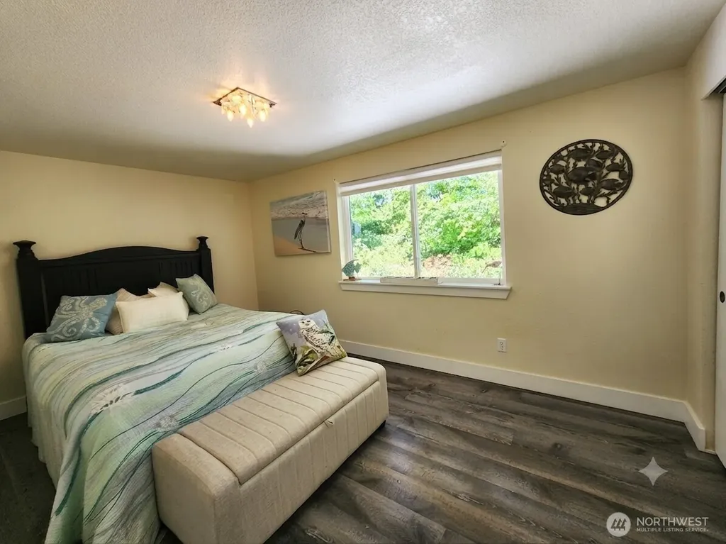 370 Olympic View Avenue NE Ocean Shores WA 98569