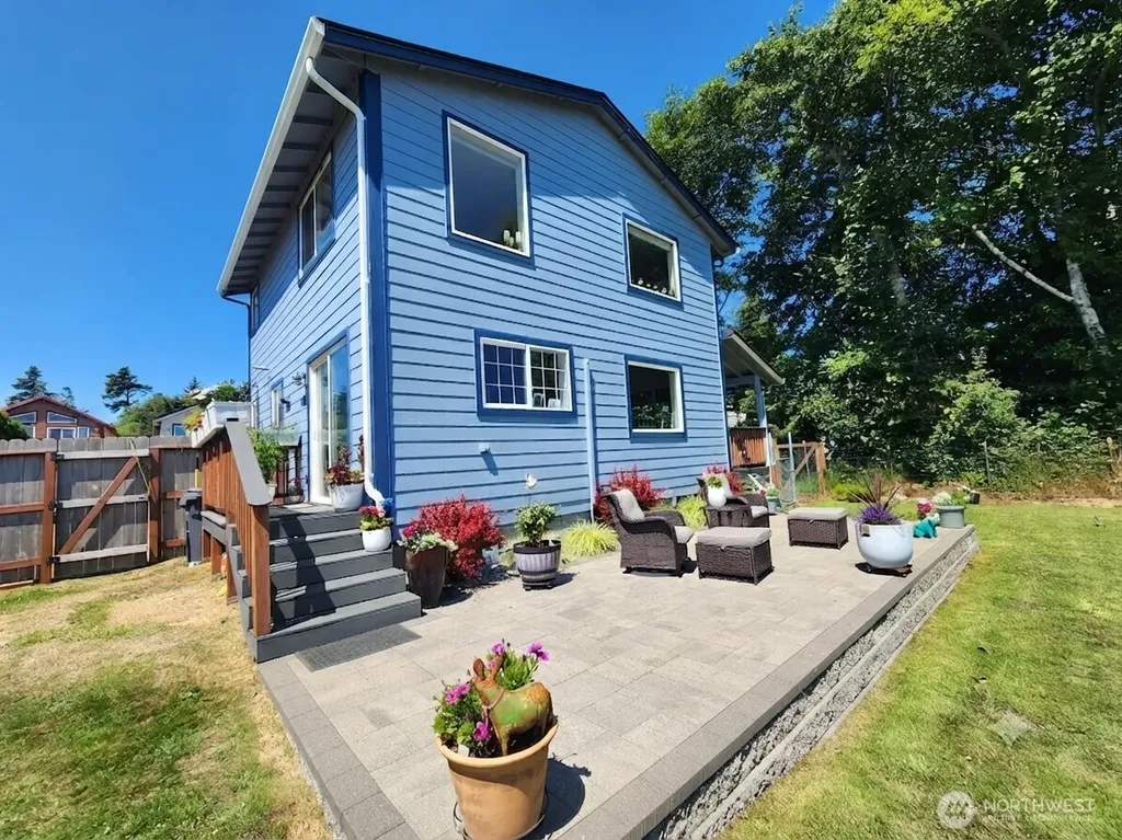 370 Olympic View Avenue NE Ocean Shores WA 98569