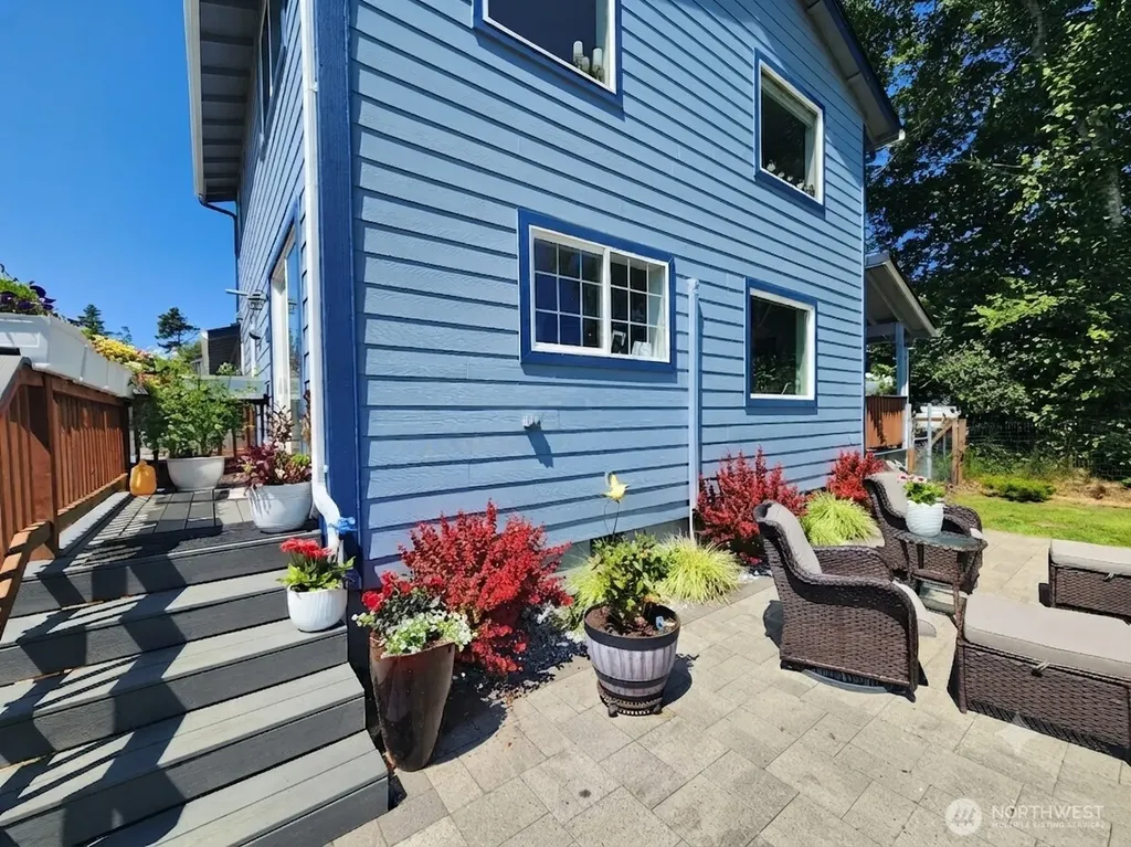 370 Olympic View Avenue NE Ocean Shores WA 98569