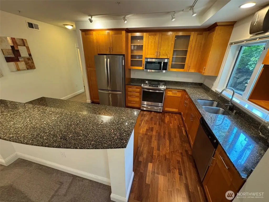 18707 SE Newport Way Issaquah WA 98027